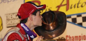 Who will Kiss the Aggie Trophy at Turkey Night?