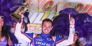 Larson Lays Claim to Golden Driller with Chili Bowl Triumph!